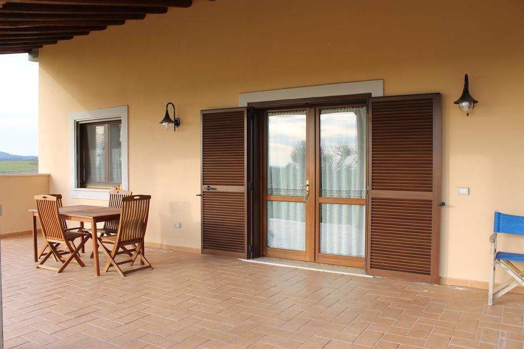 Agriturismo Colle D' Oro Pescia Romana Habitación foto