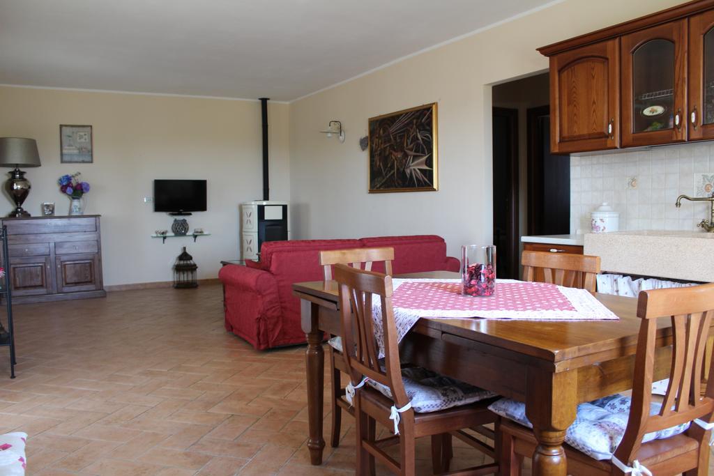 Agriturismo Colle D' Oro Pescia Romana Exterior foto